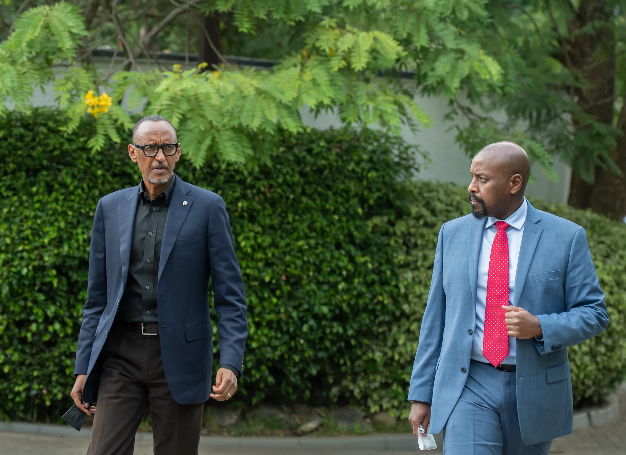 Gen.Muhoozi yakoze urutonde rw’intagarugero mu mateka y’Isi ‘Paul Kagame’ aza mu b’imena