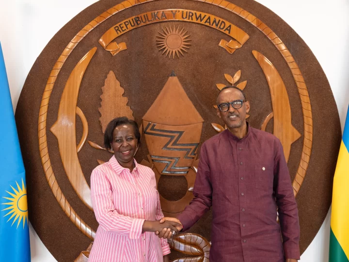 Perezida Kagame yakiriye Umunyamabanga Mukuru wa OIF ‘Louise Mushikiwabo’